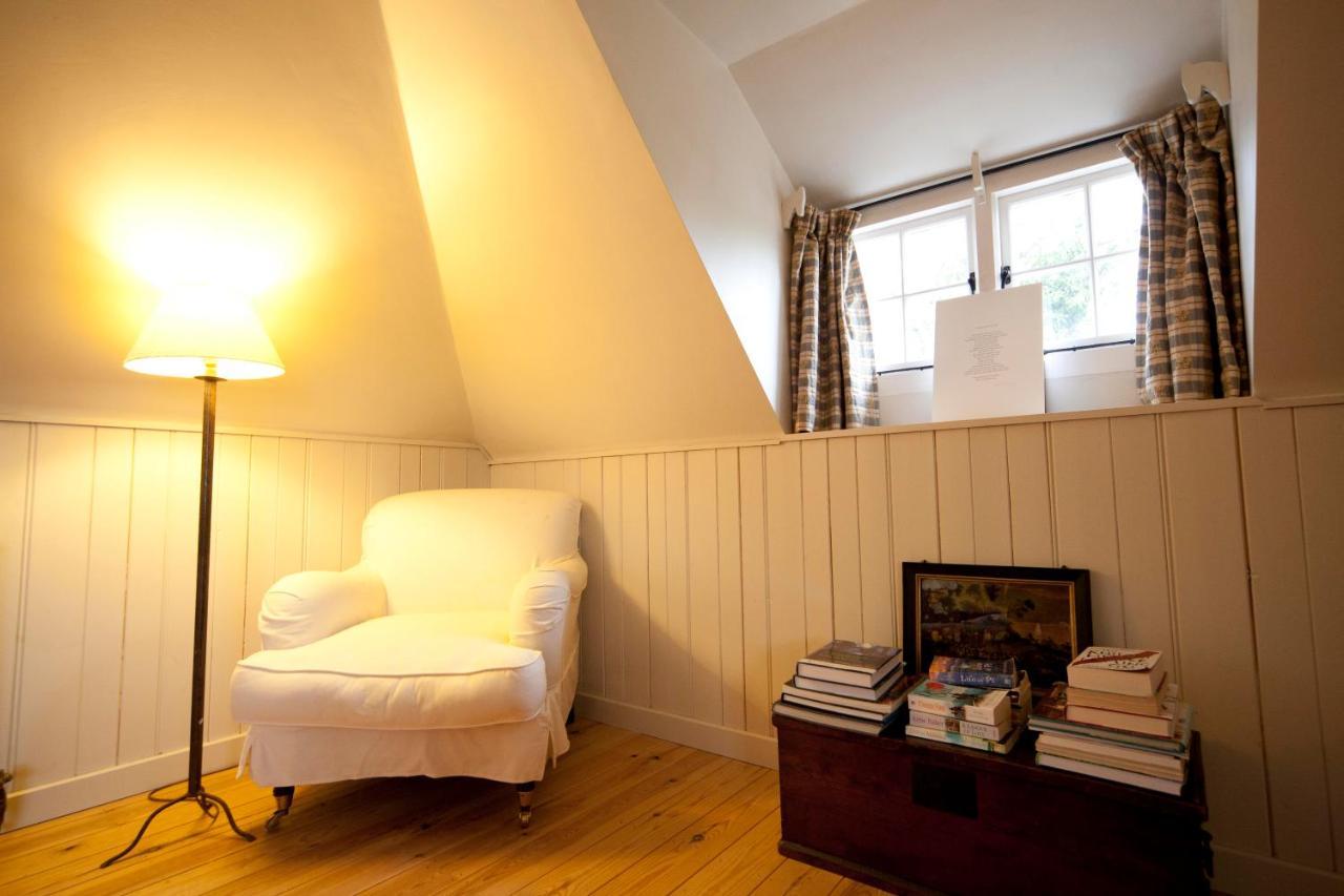 The Lodge: Adorable, Romantic Thatched Cottage Freshwater Eksteriør billede